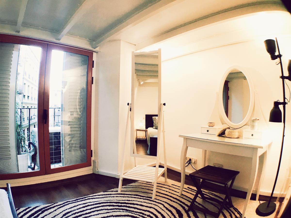 Lollipop Flats City Center Suite II マドリード エクステリア 写真